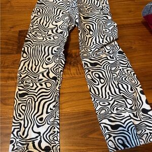 Men's Black and White Patterned Relaxed Jeans